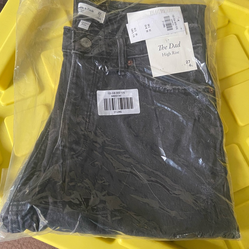 BRAND NEW A&F jeans